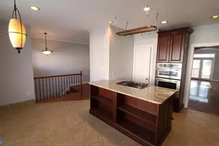 8172 Madrillon Ct, Vienna, VA 22182 - Photo 6