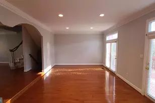 8172 Madrillon Ct, Vienna, VA 22182 - Photo 12
