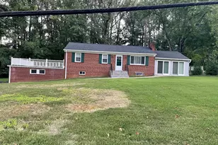 9101 Old Keene Mill Rd, Springfield, VA 22152 - Photo 1