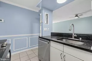 5803 Royal Ridge Dr, Springfield, VA 22152 - Photo 16