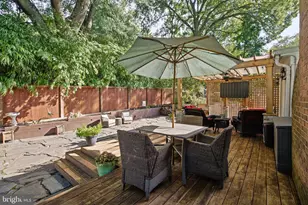 7609 Midday Ln, Alexandria, VA 22306 - Photo 6