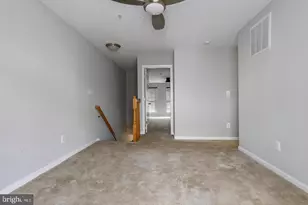 4455 Beacon Grove Cir, Fairfax, VA 22033 - Photo 12