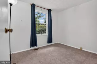 7988 Tyson Oaks Cir, Vienna, VA 22182 - Photo 10