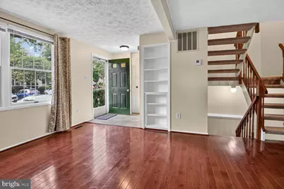 7988 Tyson Oaks Circle, Vienna, VA 22182 - Photo 2