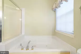 12044 Trumbull Way, Reston, VA 20190 - Photo 36