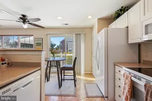 12044 Trumbull Way, Reston, VA 20190 - Photo 28