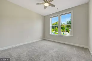 3927 Fair Ridge Dr, Fairfax, VA 22033 - Photo 8
