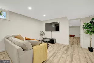 756 Applewood Ln, Great Falls, VA 22066 - Photo 32