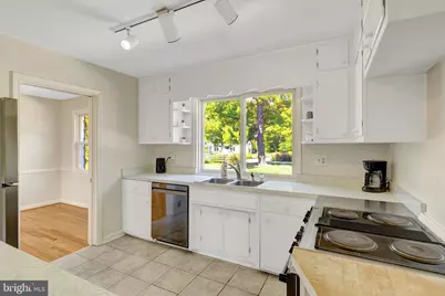 756 Applewood Lane, Great Falls, VA 22066 - Photo 16