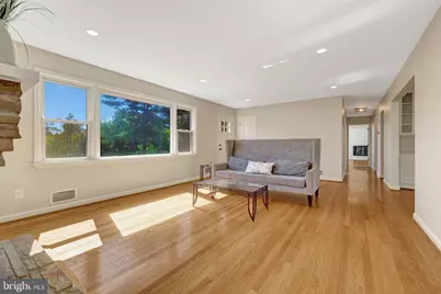 756 Applewood Lane, Great Falls, VA 22066 - Photo 10
