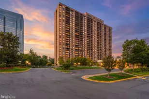 3701 S George Mason Dr, Falls Church, VA 22041 - Photo 1