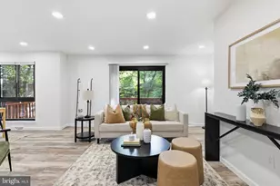 11586 Red Leaf Ct, Reston, VA 20191 - Photo 6