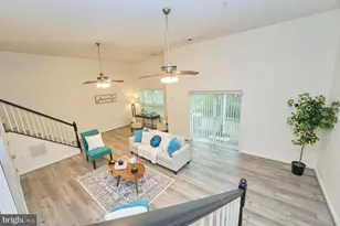 13538 Davinci Ln, Herndon, VA 20171 - Photo 8