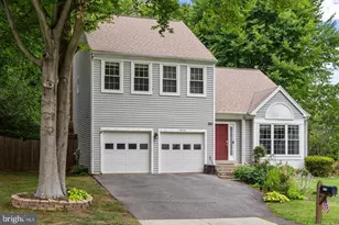 9030 Chestnut Ridge Rd, Fairfax Station, VA 22039 - Photo 2