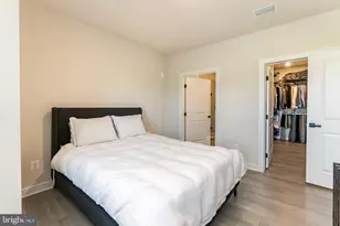 12850 Mosaic Pk Wy, Herndon, VA 20171 - Photo 16