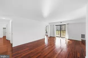 8380 Greensboro Dr, McLean, VA 22102 - Photo 4