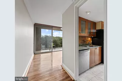11400 Washington Plz W #1003, Reston, VA 20190 - Photo 8