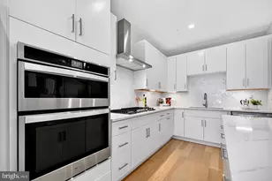 14429 Beckett Glen Cir, Chantilly, VA 20151 - Photo 16