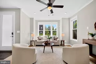 14429 Beckett Glen Cir, Chantilly, VA 20151 - Photo 8