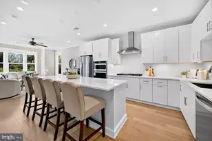 14429 Beckett Glen Cir, Chantilly, VA 20151 - Photo 1