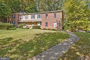 6401 Old Scotts Ct, Springfield, VA 22152 - Photo 1