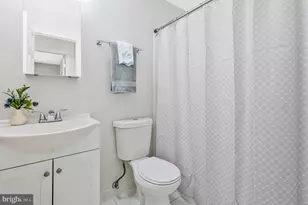 6401 Old Scotts Ct, Springfield, VA 22152 - Photo 24