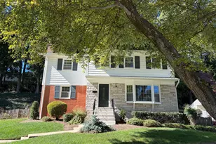 5934 Thomas Dr, Springfield, VA 22150 - Photo 1
