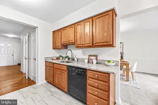4076 Championship Dr, Annandale, VA 22003 - Photo 16