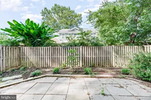 4076 Championship Dr, Annandale, VA 22003 - Photo 36