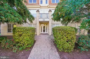 815 Branch Dr, Herndon, VA 20170 - Photo 2