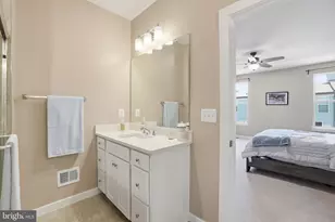 2129 Glacier Rd, Herndon, VA 20170 - Photo 16