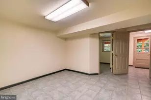 6502 Carriage Dr, Alexandria, VA 22310 - Photo 18