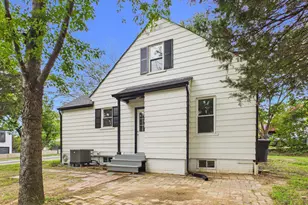 2610 Beacon Hill Rd, Alexandria, VA 22306 - Photo 4