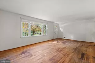 6524 Oakwood Dr, Falls Church, VA 22041 - Photo 6