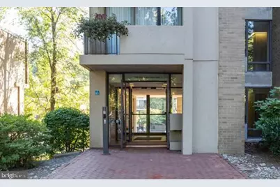11400 Washington Plz W #201, Reston, VA 20190 - Photo 10