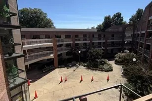 1951 Sagewood, Reston, VA 20191 - Photo 6