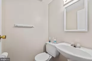 12339 Folkstone Dr, Herndon, VA 20171 - Photo 18