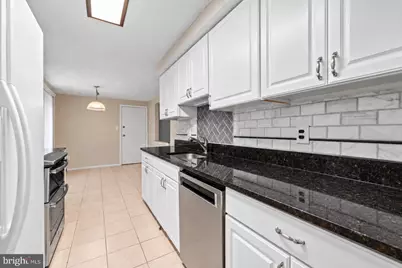 12339 Folkstone Drive, Herndon, VA 20171 - Photo 12