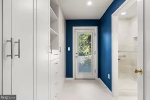 7910 W Boulevard Dr, Alexandria, VA 22308 - Photo 30