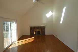 8205 Bell Ln, Vienna, VA 22182 - Photo 10