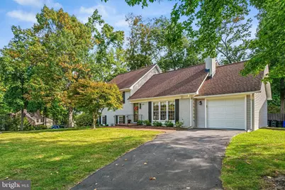 515 Woodland Court NW, Vienna, VA 22180 - Photo 2