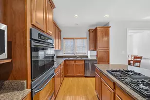 5326 Rosemallow Cir, Centreville, VA 20120 - Photo 18