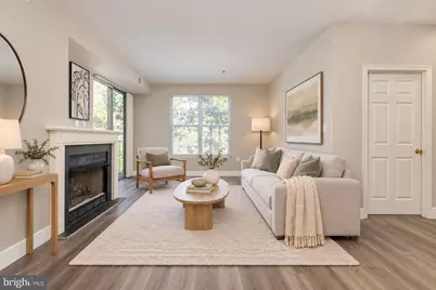 1641 International Drive #308, McLean, VA 22102 - Photo 2