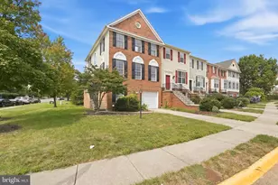 2560 James Maury Dr, Herndon, VA 20171 - Photo 2