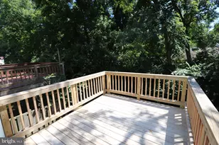 2989 Braxton Wood Ct, Fairfax, VA 22031 - Photo 6