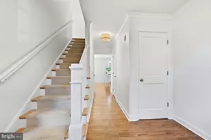 8461 Holly Leaf Dr, McLean, VA 22102 - Photo 22
