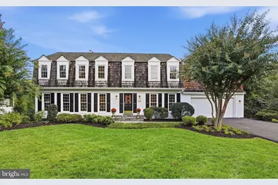 8461 Holly Leaf Drive, McLean, VA 22102 - Photo 1