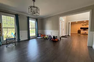 8312 Ivy Green Rd, Fairfax Station, VA 22039 - Photo 4