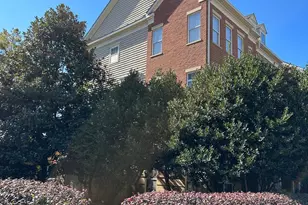 1988 Crescent Park Dr, Reston, VA 20190 - Photo 2