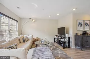 1988 Crescent Park Dr, Reston, VA 20190 - Photo 12